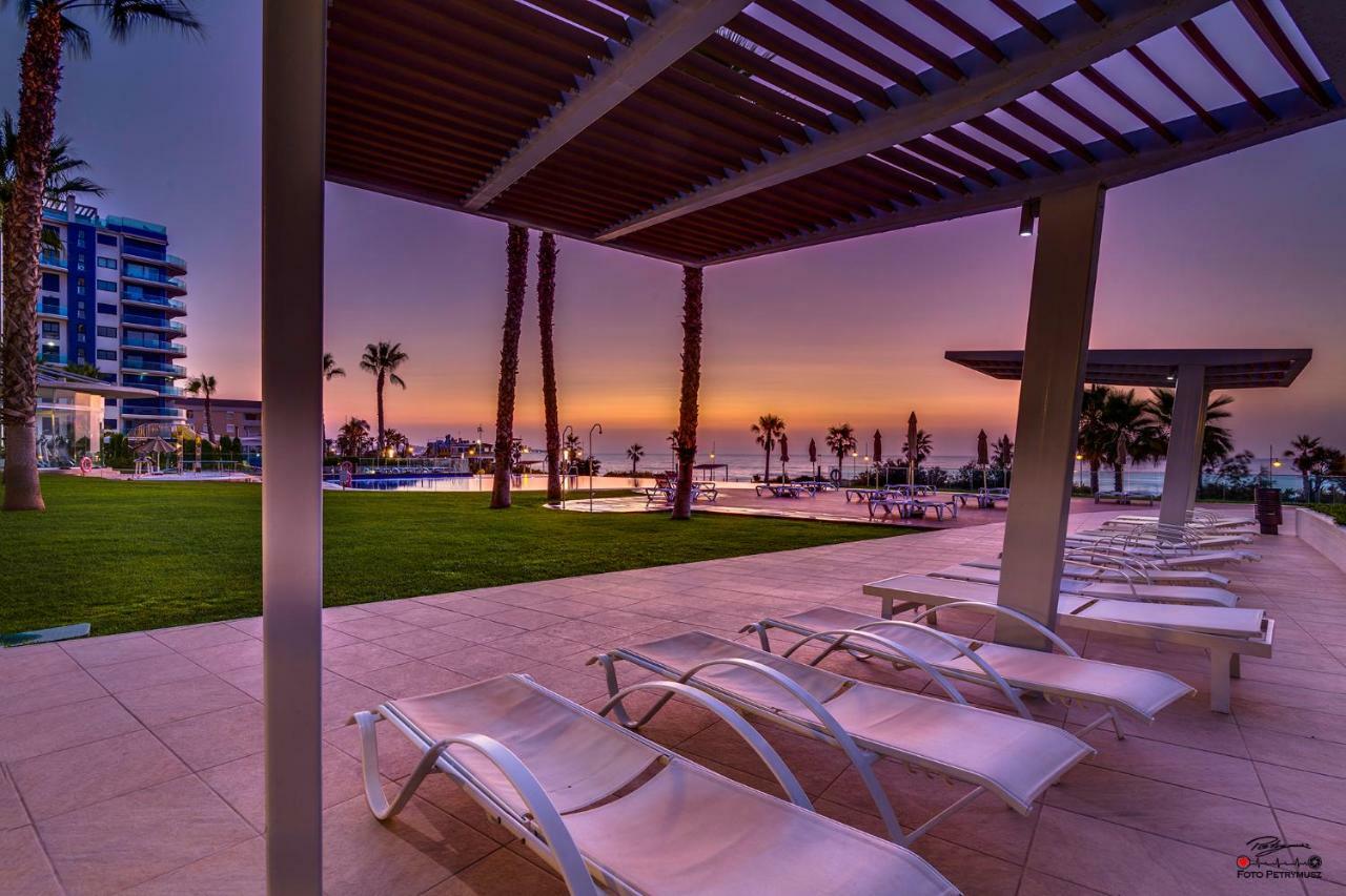 Апартаменты Torrevieja - Punta Prima Sea Senses Экстерьер фото