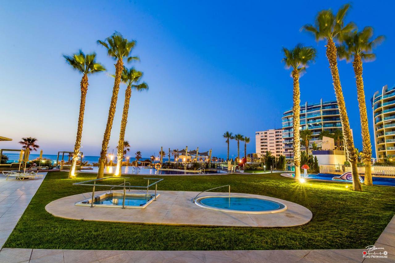 Апартаменты Torrevieja - Punta Prima Sea Senses Экстерьер фото