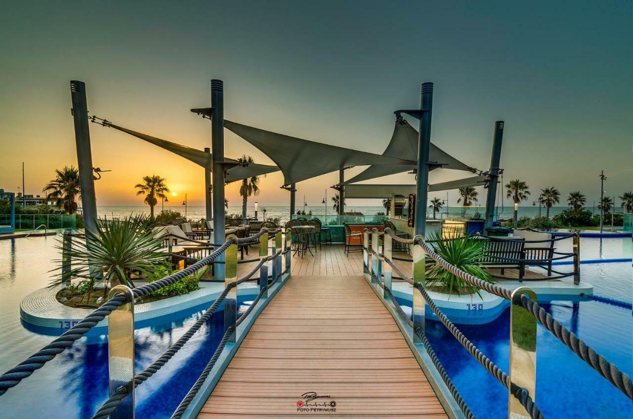 Апартаменты Torrevieja - Punta Prima Sea Senses Экстерьер фото